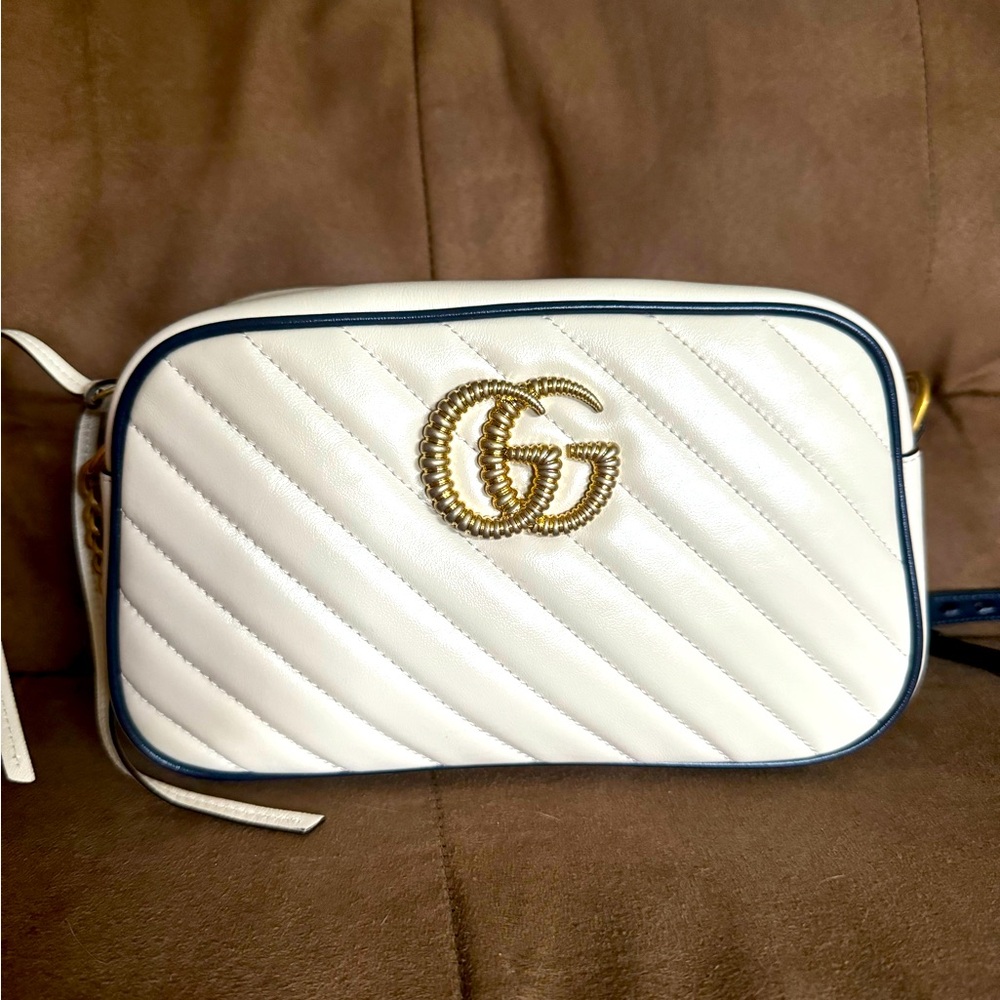 GG MARMONT LEATHER CROSSBODY BAG